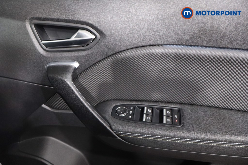 Renault Captur Engineered Bose Edition Automatic Petrol-Electric Hybrid SUV - Stock Number (1592406) - 22nd supplementary image