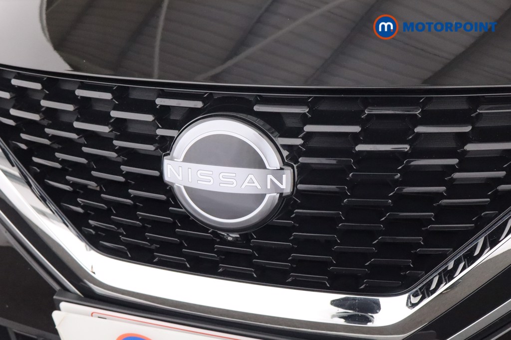 Nissan Qashqai Tekna Manual Petrol SUV - Stock Number (1592410) - 32nd supplementary image