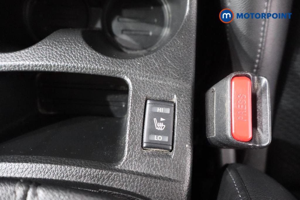 Nissan Qashqai Tekna Manual Diesel SUV - Stock Number (1568326) - 7th supplementary image