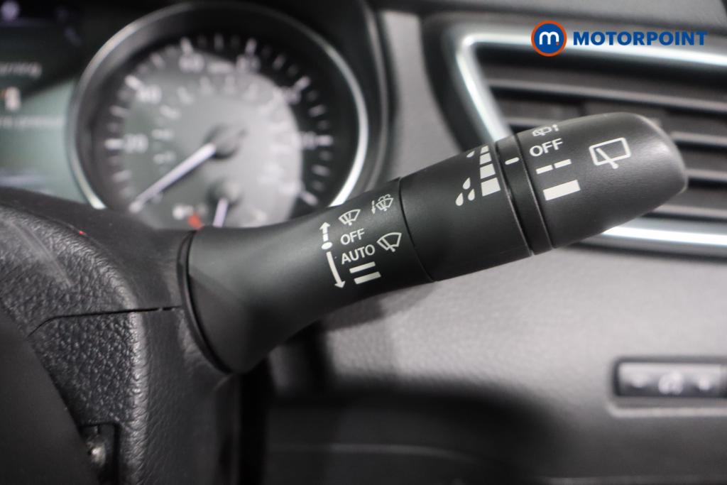 Nissan Qashqai Tekna Manual Diesel SUV - Stock Number (1568326) - 12th supplementary image