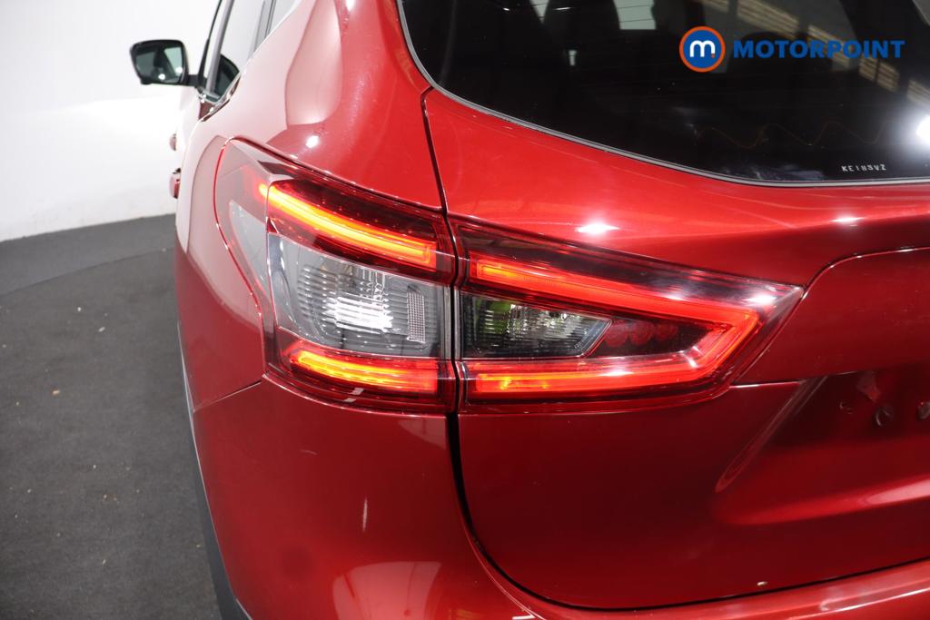 Nissan Qashqai Tekna Manual Diesel SUV - Stock Number (1568326) - 24th supplementary image