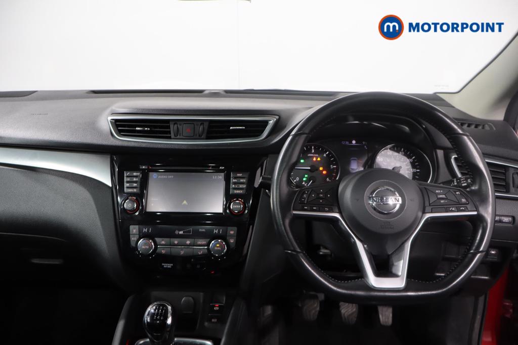 Nissan Qashqai Tekna Manual Diesel SUV - Stock Number (1568326) - 1st supplementary image