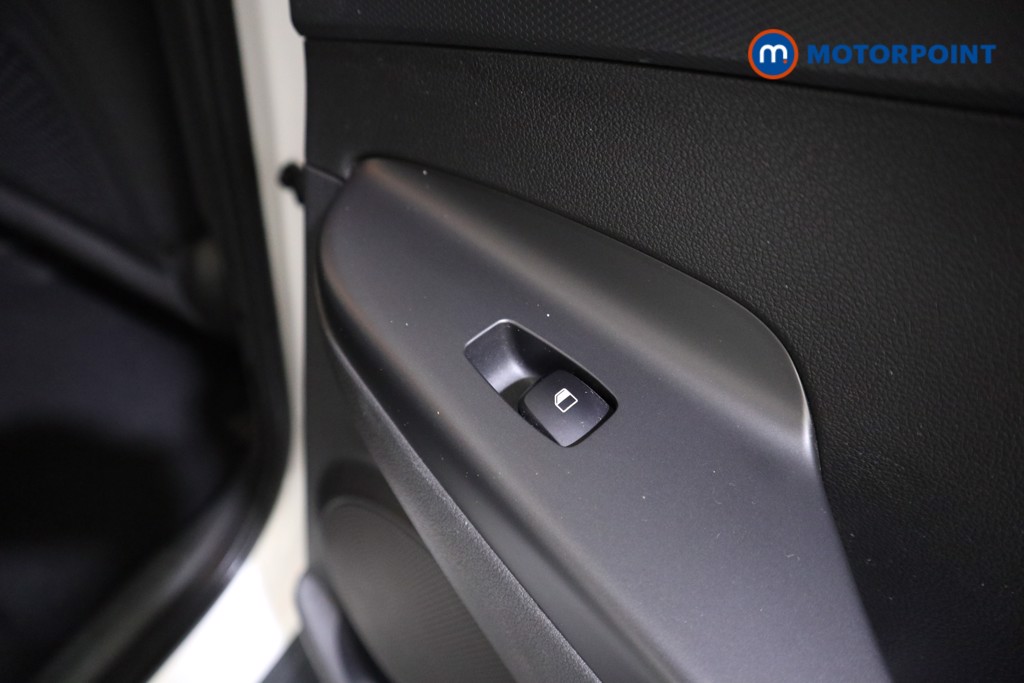 Hyundai Kona Premium Automatic Electric SUV - Stock Number (1569848) - 16th supplementary image