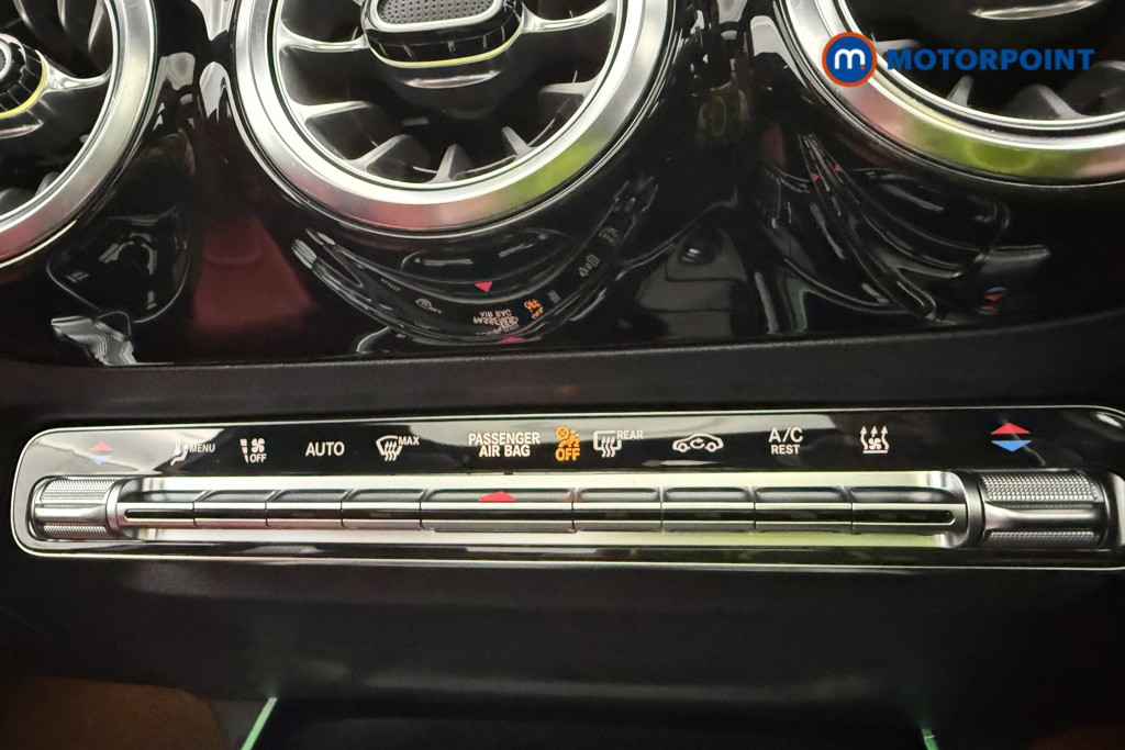 Mercedes-Benz GLA Exclusive Edition Automatic Petrol Plug-In Hybrid SUV - Stock Number (1574726) - 16th supplementary image