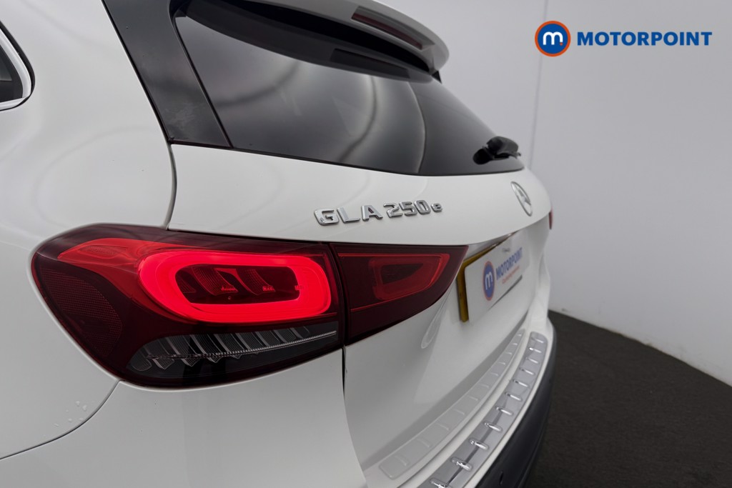 Mercedes-Benz GLA Exclusive Edition Automatic Petrol Plug-In Hybrid SUV - Stock Number (1574726) - 28th supplementary image