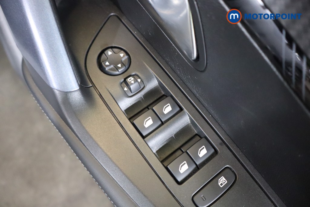 Peugeot 2008 Allure Premium Automatic Petrol SUV - Stock Number (1579675) - 19th supplementary image