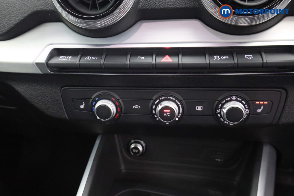 Audi Q2 Black Edition Manual Petrol SUV - Stock Number (1580348) - 13th supplementary image