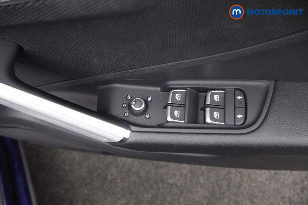 Audi Q2 Black Edition Manual Petrol SUV - Stock Number (1580348) - 15th supplementary image