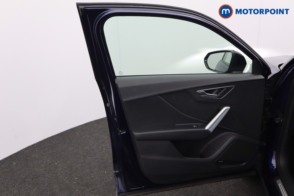 Audi Q2 Black Edition Manual Petrol SUV - Stock Number (1580348) - 20th supplementary image