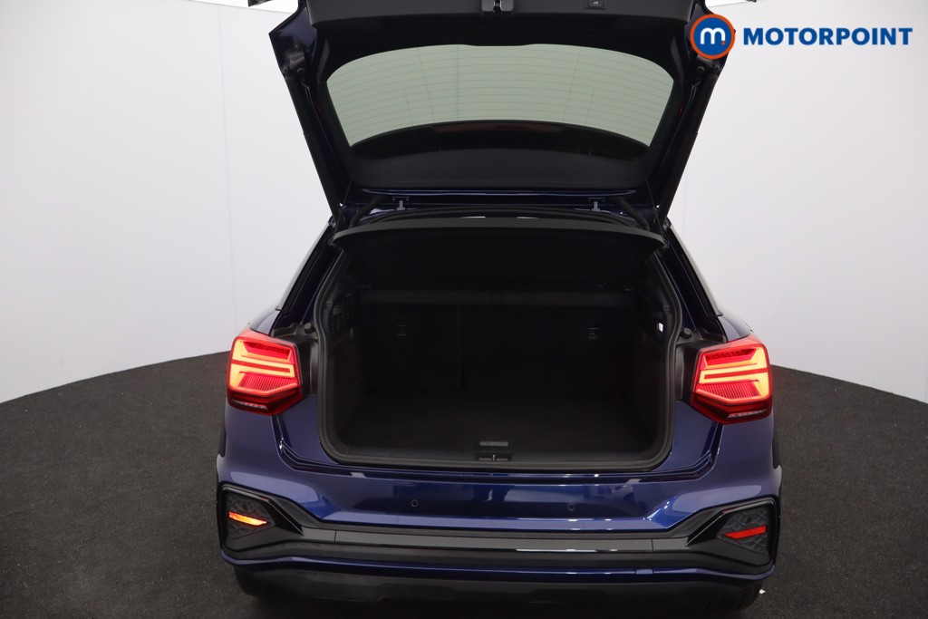 Audi Q2 Black Edition Manual Petrol SUV - Stock Number (1580348) - 21st supplementary image