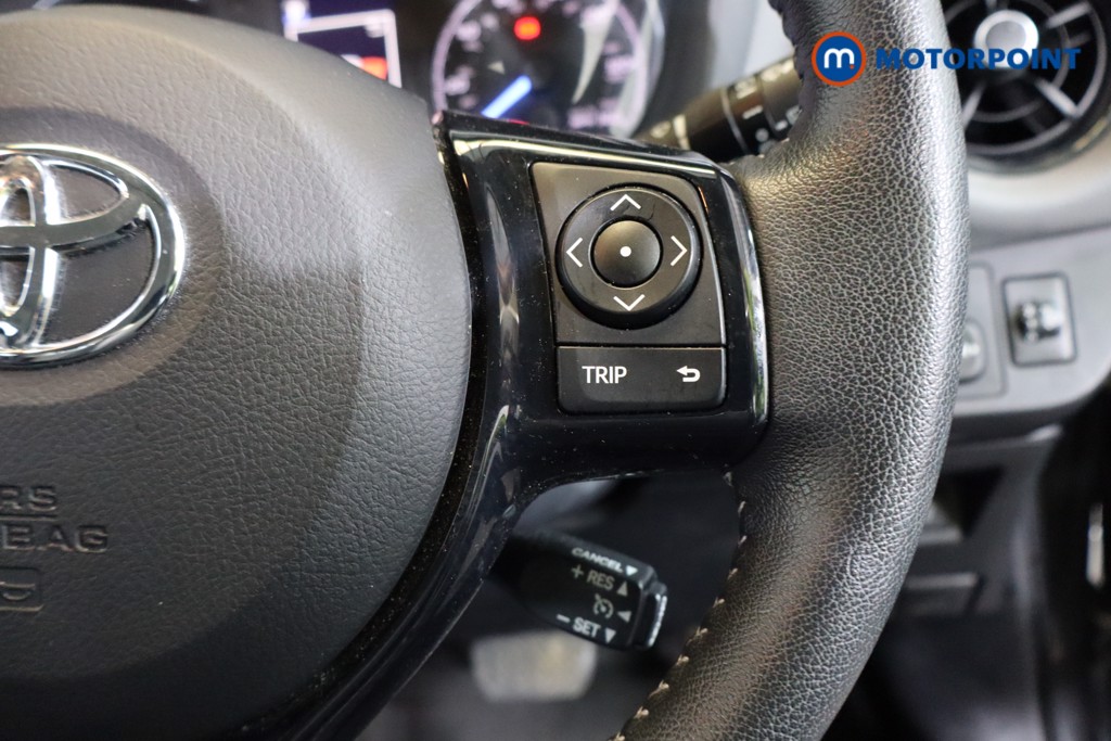 Toyota Yaris Active Automatic Petrol-Electric Hybrid Hatchback - Stock Number (1581562) - 4th supplementary image