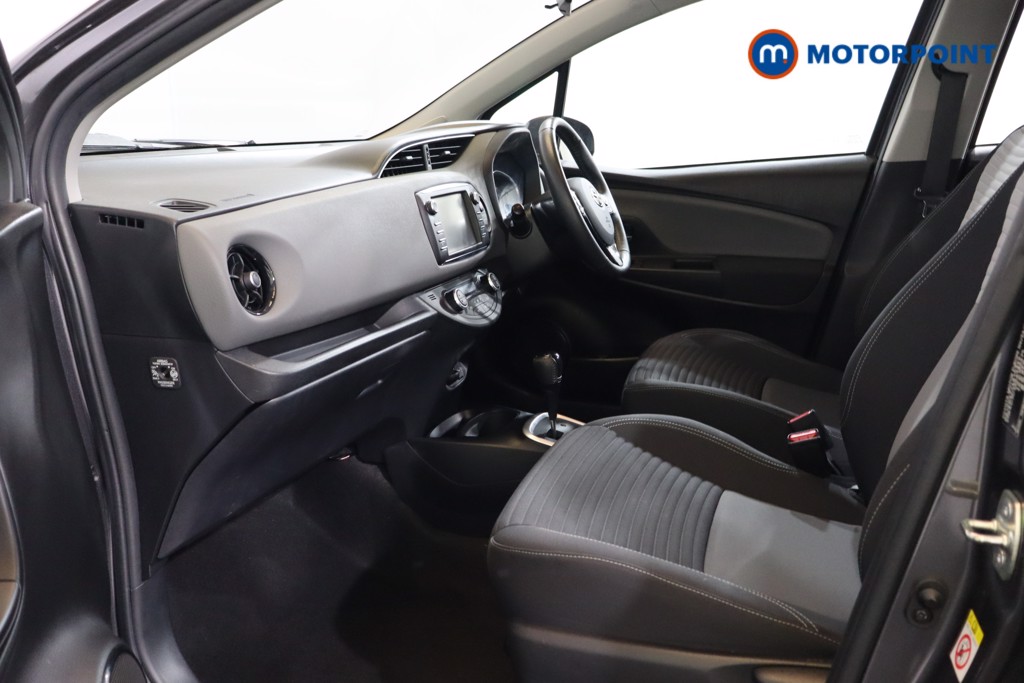 Toyota Yaris Active Automatic Petrol-Electric Hybrid Hatchback - Stock Number (1581562) - 9th supplementary image