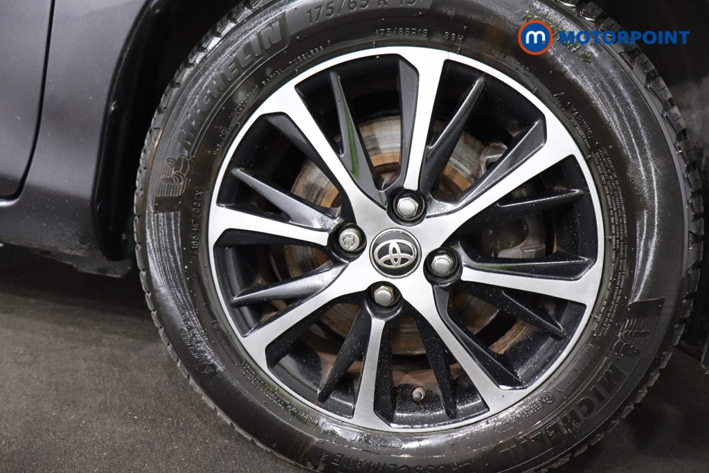 Toyota Yaris Active Automatic Petrol-Electric Hybrid Hatchback - Stock Number (1581562) - 15th supplementary image