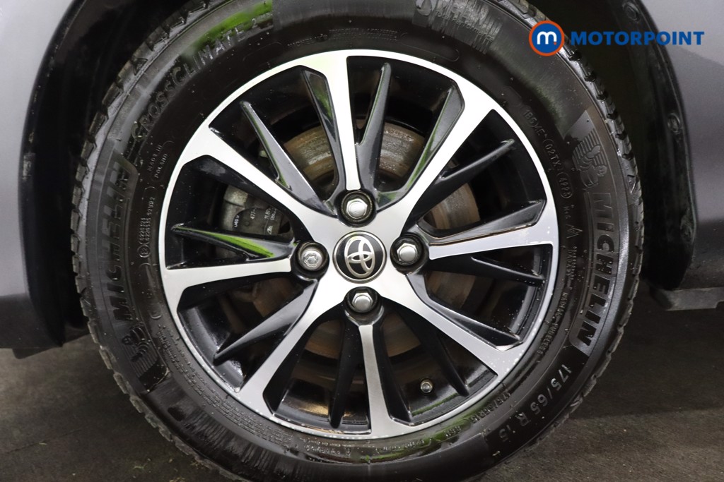 Toyota Yaris Active Automatic Petrol-Electric Hybrid Hatchback - Stock Number (1581562) - 16th supplementary image