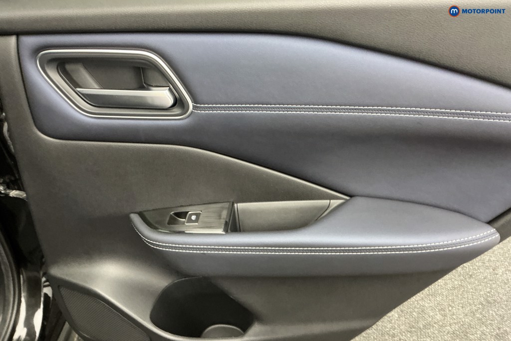 Nissan Qashqai Tekna Automatic Petrol SUV - Stock Number (1583311) - 25th supplementary image