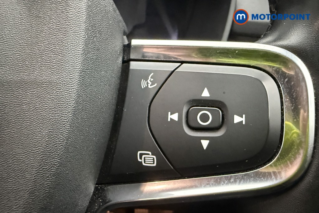 Volvo Xc40 Plus Automatic Petrol SUV - Stock Number (1583315) - 15th supplementary image