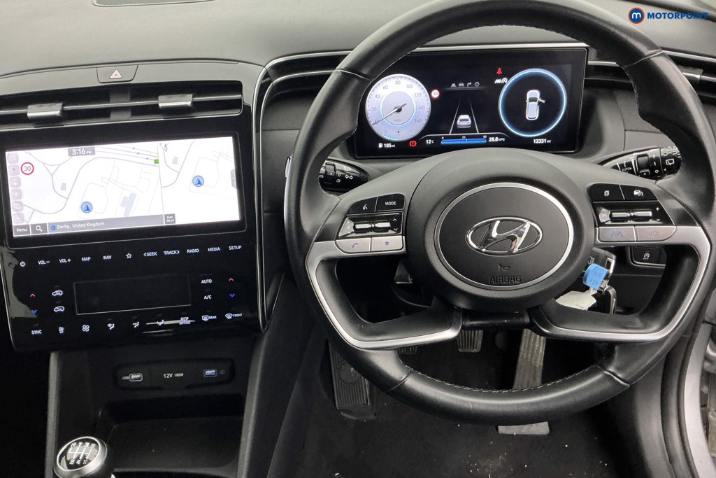 Hyundai Tucson Se Connect Manual Petrol SUV - Stock Number (1583739) - 1st supplementary image