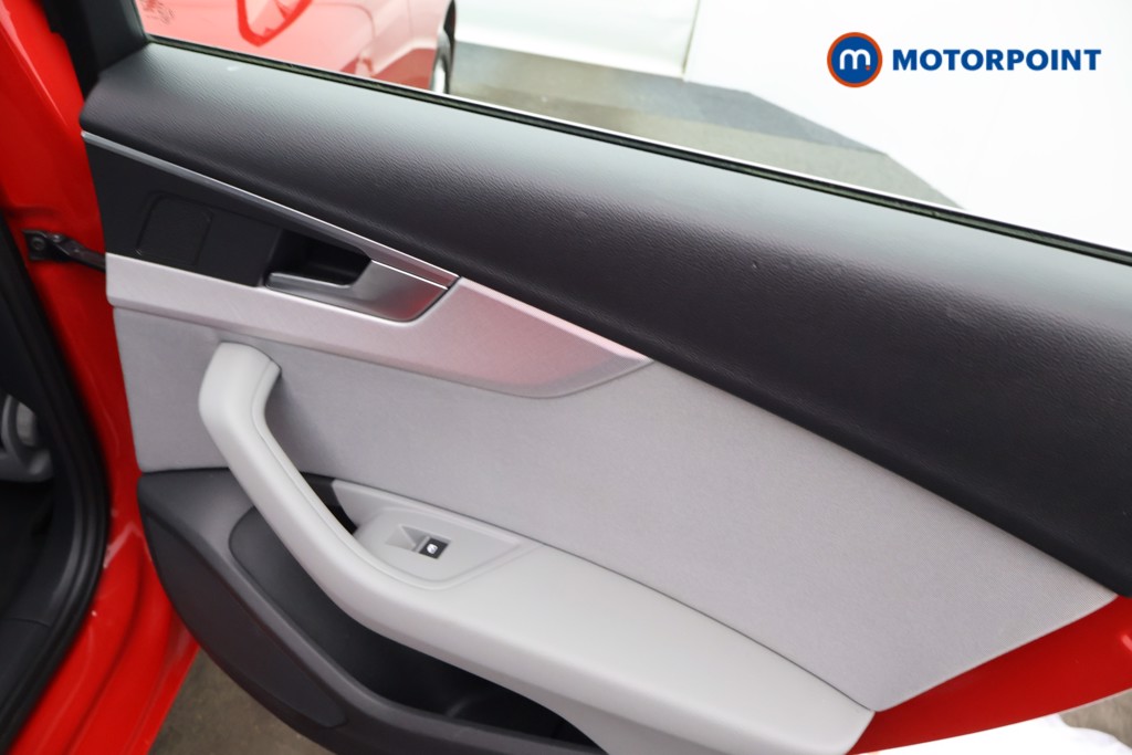 Audi A4 Technik Automatic Petrol Estate - Stock Number (1583881) - 21st supplementary image