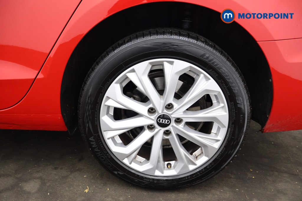 Audi A4 Technik Automatic Petrol Estate - Stock Number (1583881) - 30th supplementary image