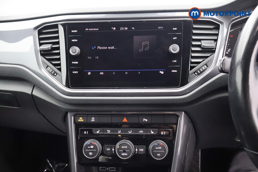 Volkswagen T-Roc R-Line Automatic Petrol SUV - Stock Number (1583939) - 8th supplementary image