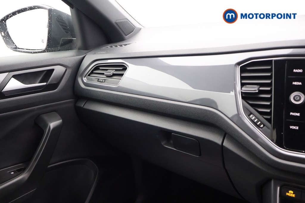 Volkswagen T-Roc R-Line Automatic Petrol SUV - Stock Number (1583939) - 12th supplementary image