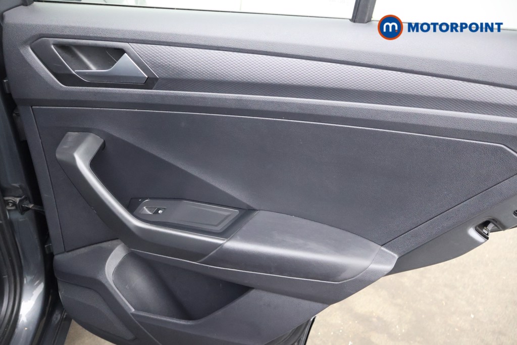 Volkswagen T-Roc R-Line Automatic Petrol SUV - Stock Number (1583939) - 20th supplementary image