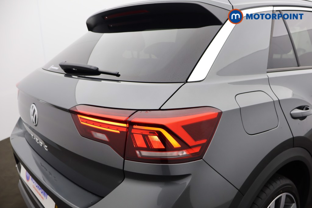 Volkswagen T-Roc R-Line Automatic Petrol SUV - Stock Number (1583939) - 25th supplementary image