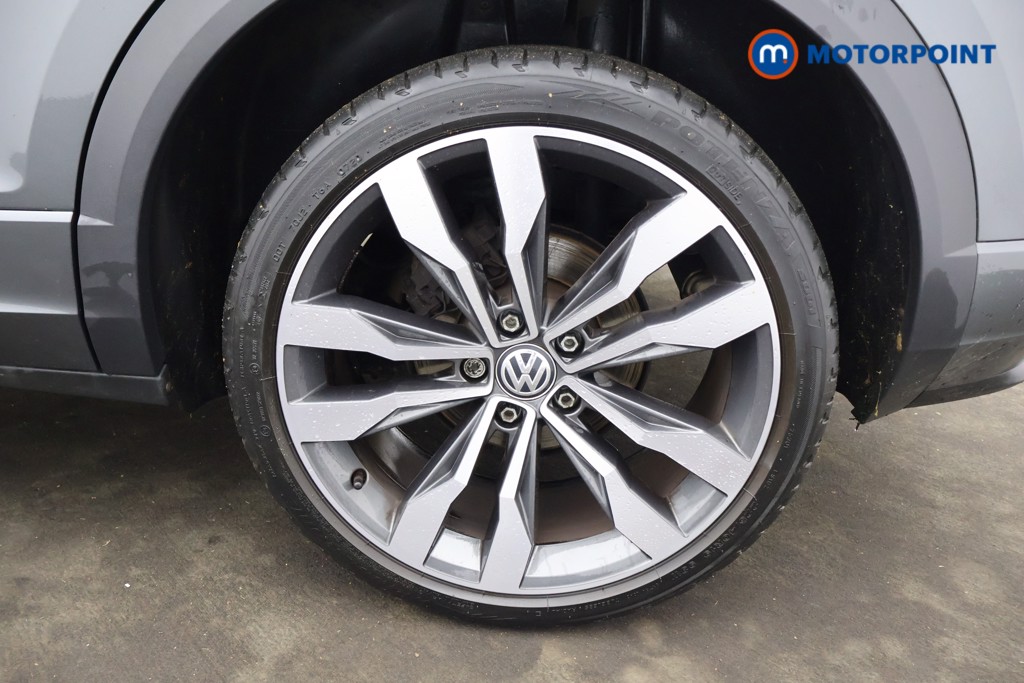 Volkswagen T-Roc R-Line Automatic Petrol SUV - Stock Number (1583939) - 33rd supplementary image