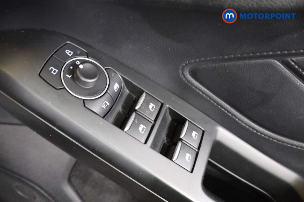 Ford Focus Active Manual Petrol Hatchback - Stock Number (1584236) - 10th supplementary image