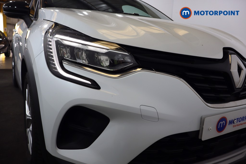 Renault Captur Iconic Edition Manual Petrol SUV - Stock Number (1584778) - 28th supplementary image