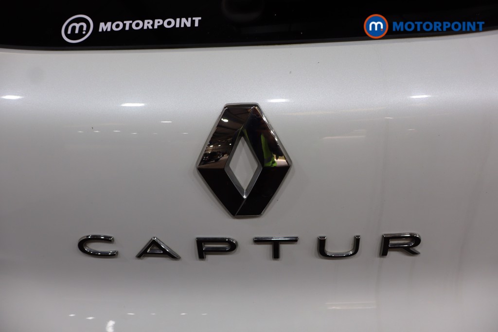 Renault Captur Iconic Edition Manual Petrol SUV - Stock Number (1584778) - 30th supplementary image