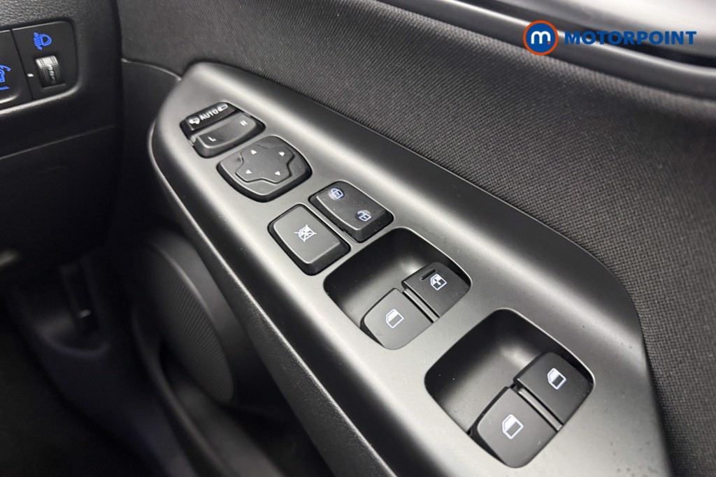 Hyundai Kona Premium Automatic Petrol-Electric Hybrid SUV - Stock Number (1585877) - 18th supplementary image