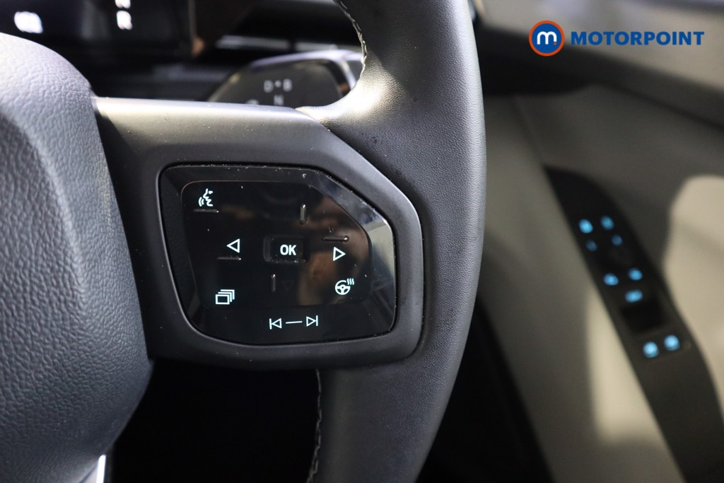 Ford Explorer Select Automatic Electric SUV - Stock Number (1586213) - 4th supplementary image