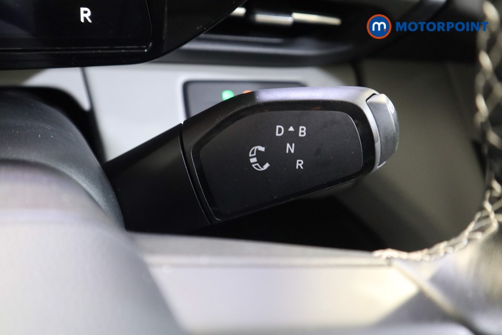 Ford Explorer Select Automatic Electric SUV - Stock Number (1586213) - 6th supplementary image