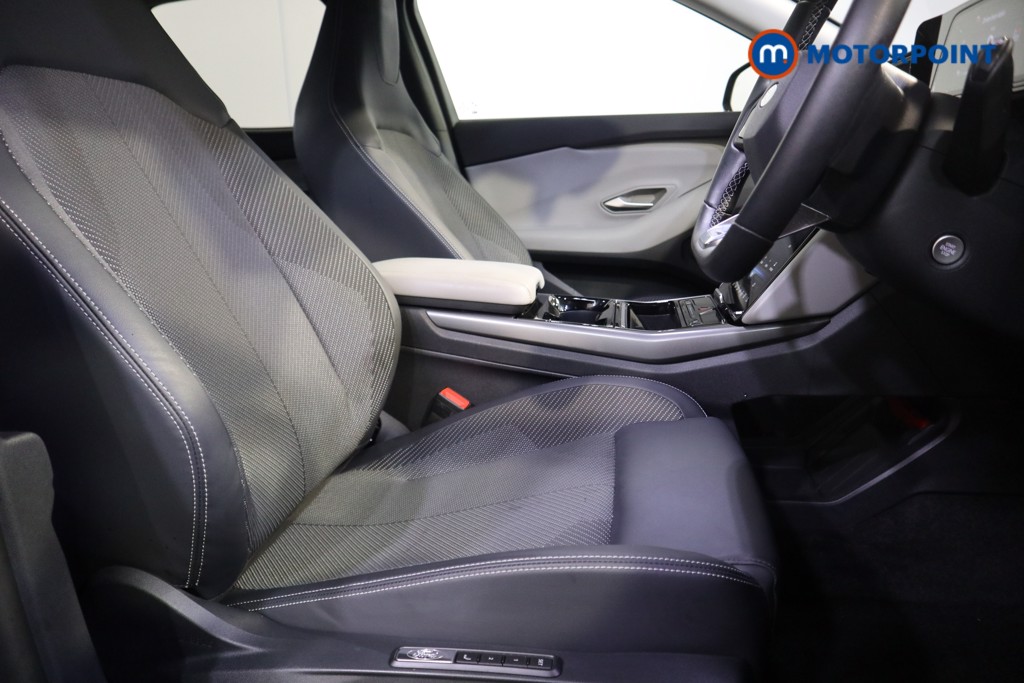 Ford Explorer Select Automatic Electric SUV - Stock Number (1586213) - 13th supplementary image