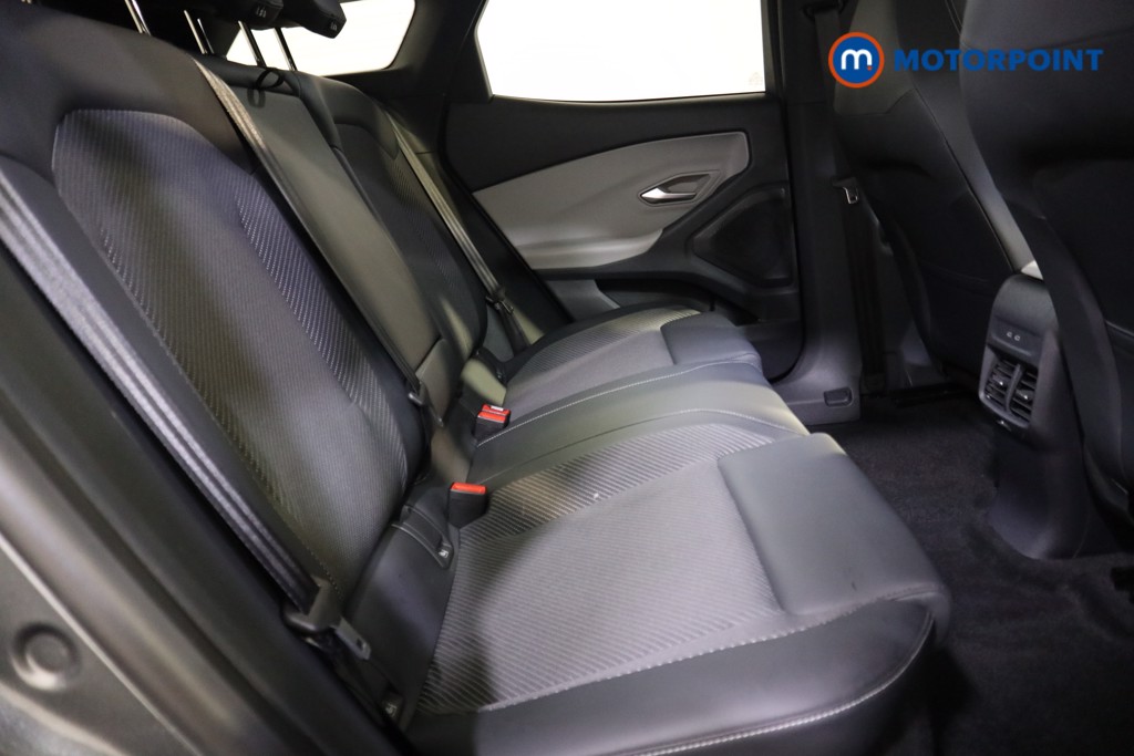 Ford Explorer Select Automatic Electric SUV - Stock Number (1586213) - 14th supplementary image