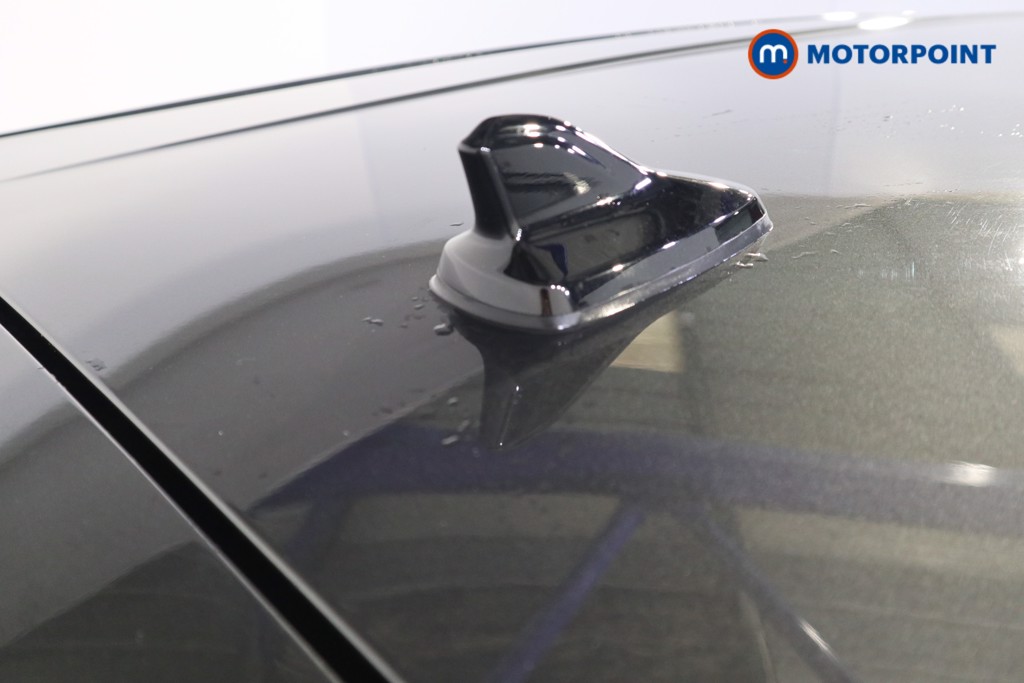 Ford Explorer Select Automatic Electric SUV - Stock Number (1586213) - 27th supplementary image