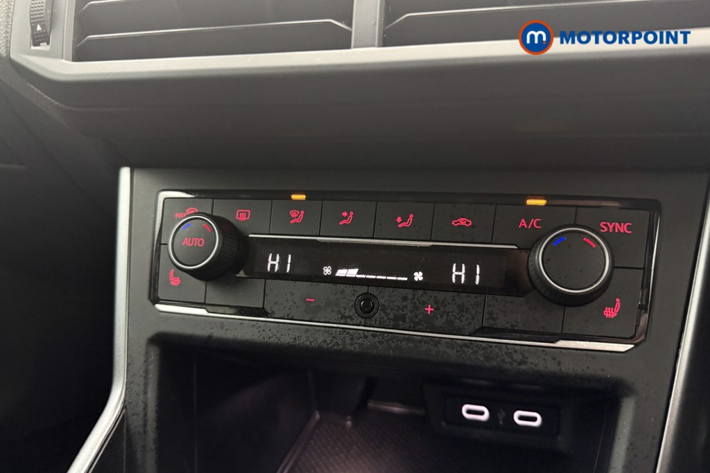 Volkswagen Polo Active Manual Petrol Hatchback - Stock Number (1586834) - 14th supplementary image