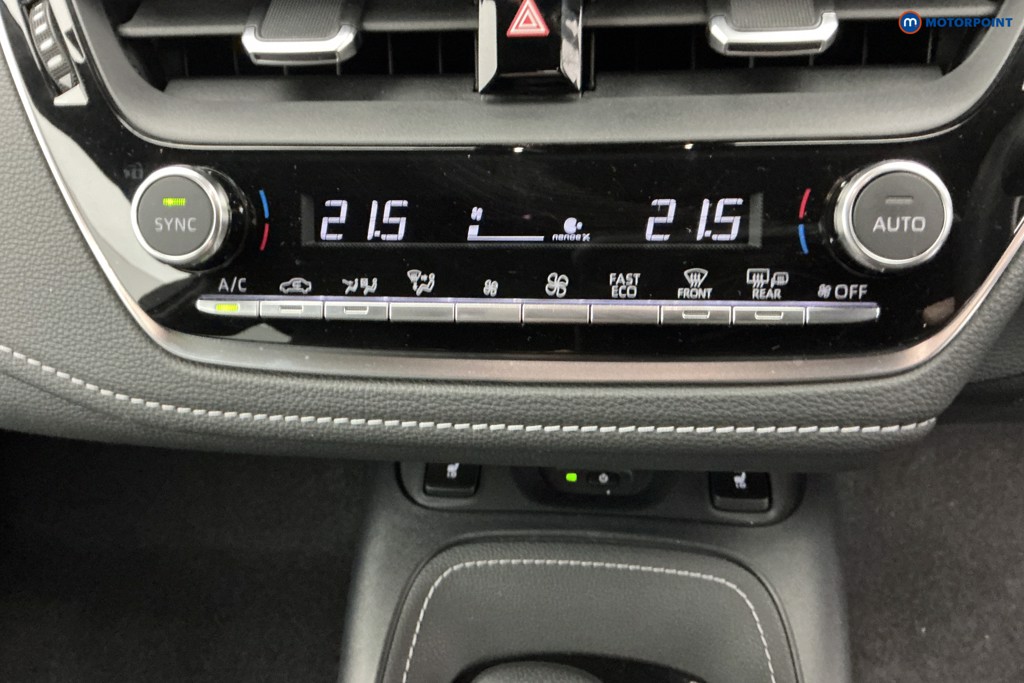 Toyota Corolla Excel Automatic Petrol-Electric Hybrid Estate - Stock Number (1586983) - 17th supplementary image