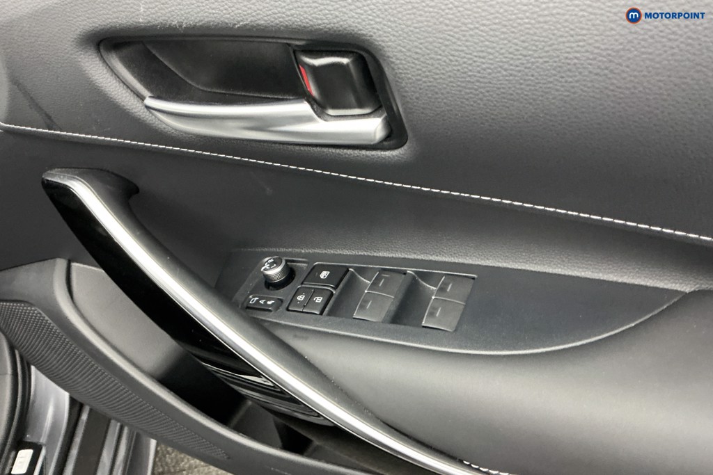 Toyota Corolla Excel Automatic Petrol-Electric Hybrid Estate - Stock Number (1586983) - 23rd supplementary image