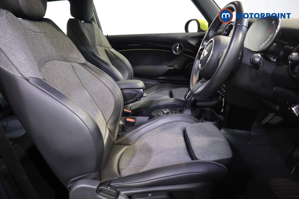 Mini Hatchback Cooper S Level 2 Automatic Electric Hatchback - Stock Number (1587257) - 13th supplementary image