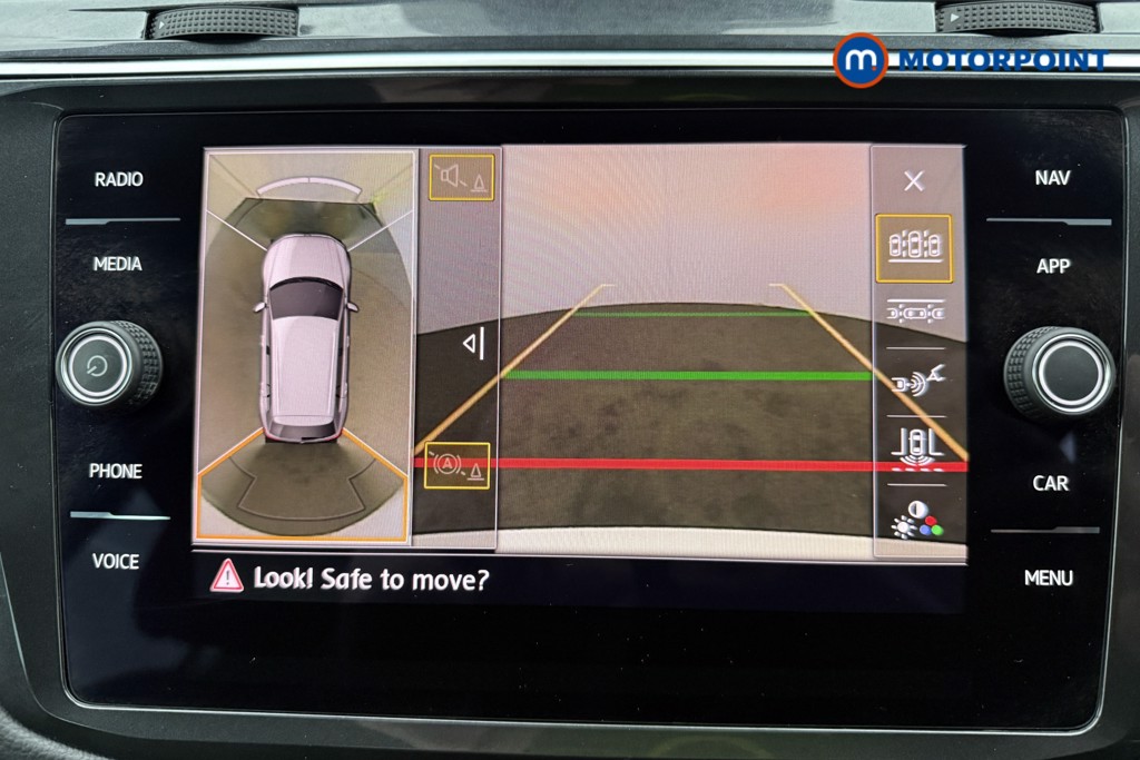 Volkswagen Tiguan R-Line Tech Manual Diesel SUV - Stock Number (1587854) - 3rd supplementary image