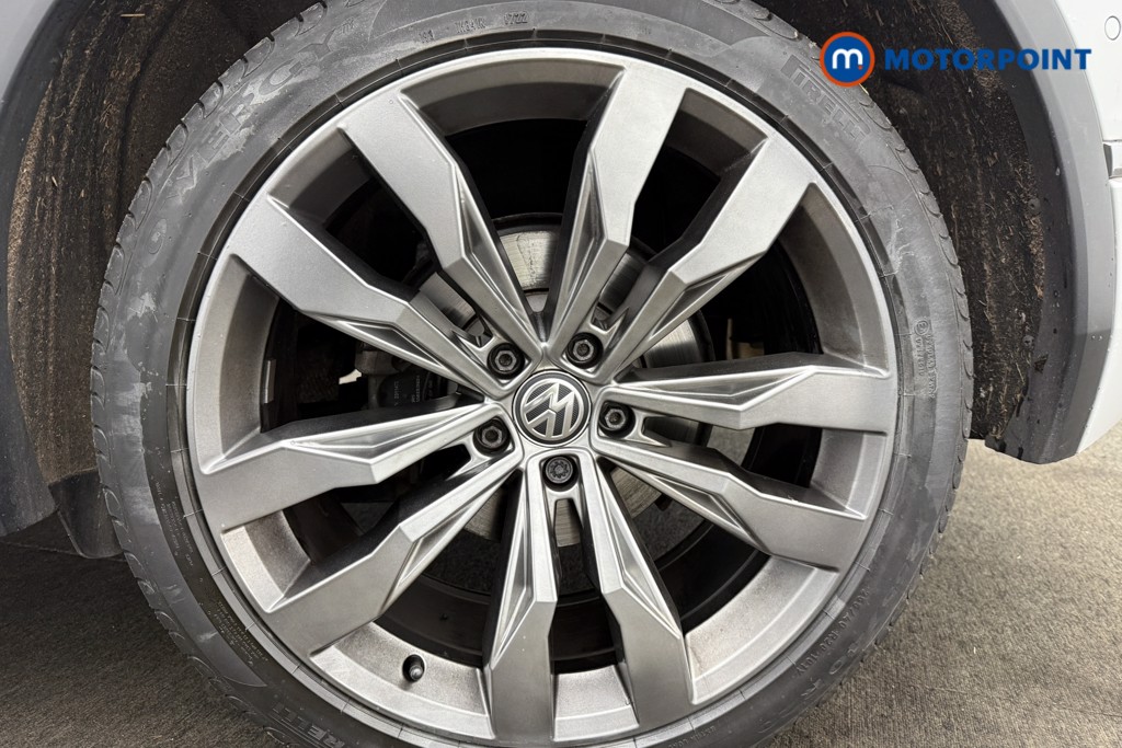 Volkswagen Tiguan R-Line Tech Manual Diesel SUV - Stock Number (1587854) - 13th supplementary image