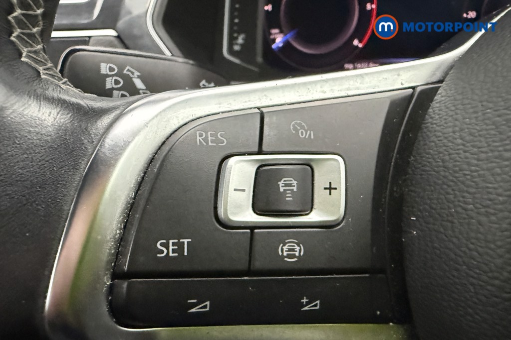 Volkswagen Tiguan R-Line Tech Manual Diesel SUV - Stock Number (1587854) - 14th supplementary image