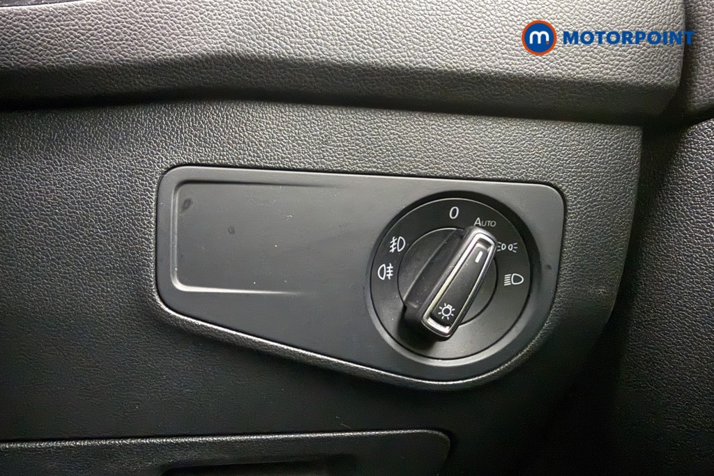 Volkswagen Tiguan R-Line Tech Manual Diesel SUV - Stock Number (1587854) - 17th supplementary image