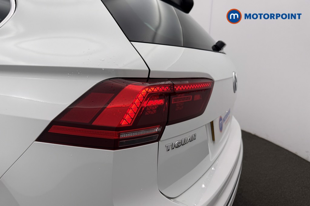 Volkswagen Tiguan R-Line Tech Manual Diesel SUV - Stock Number (1587854) - 29th supplementary image