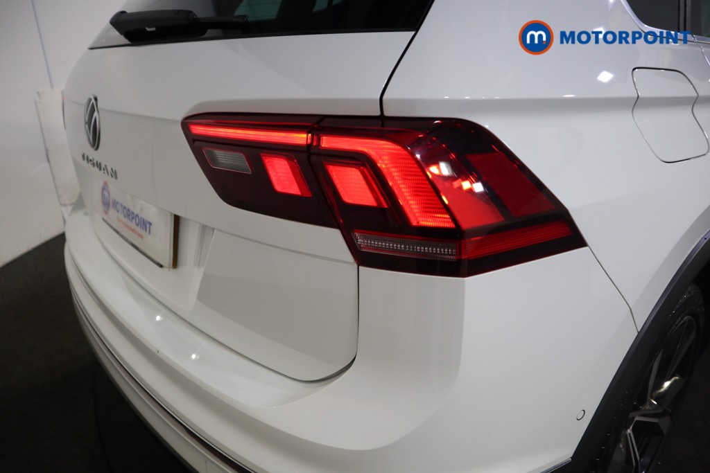 Volkswagen Tiguan R-Line Automatic Petrol SUV - Stock Number (1587984) - 29th supplementary image