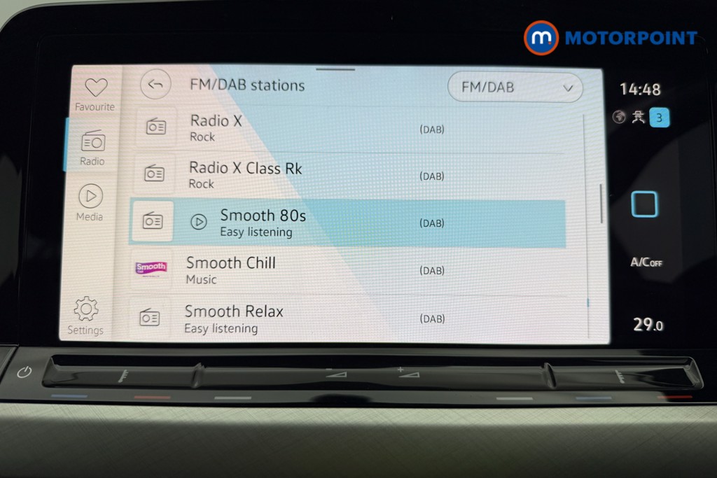 Volkswagen Golf Life Manual Diesel Hatchback - Stock Number (1588043) - 4th supplementary image