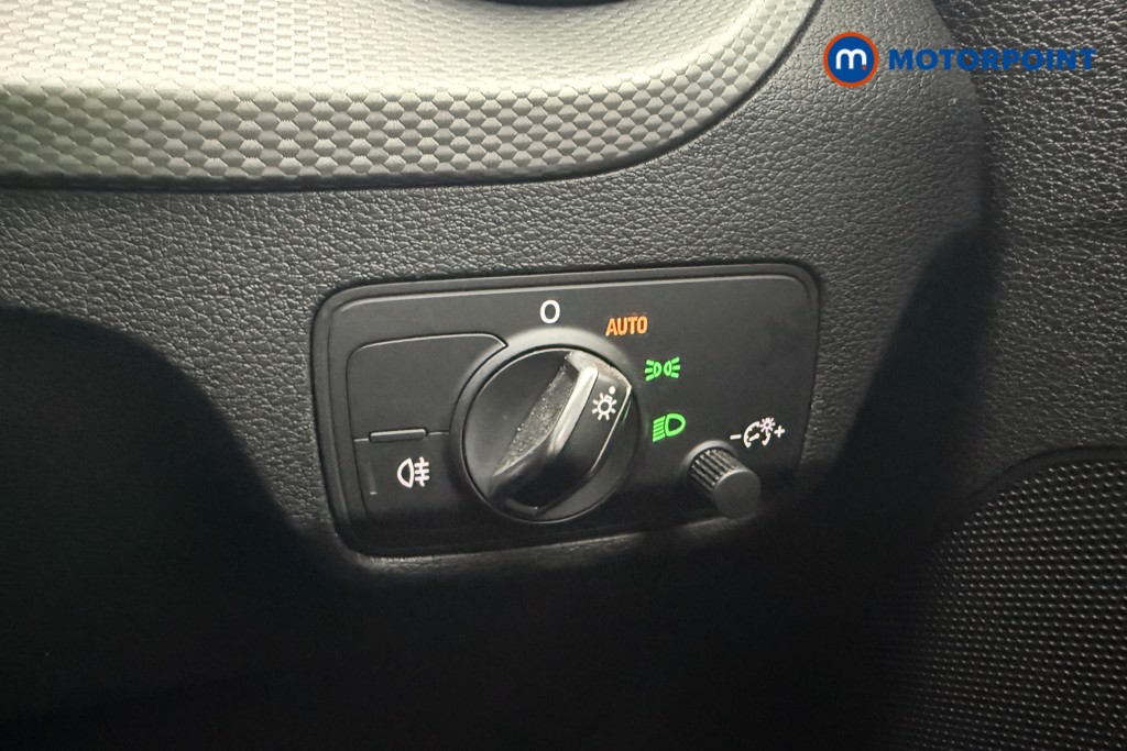 Audi Q2 Technik Manual Petrol SUV - Stock Number (1588079) - 16th supplementary image