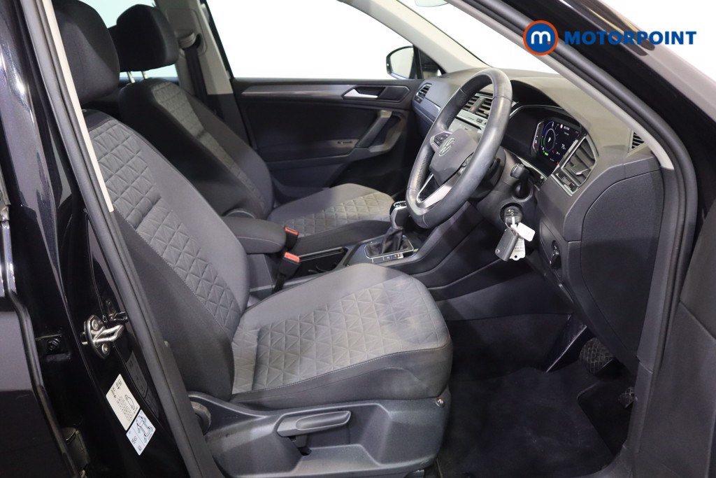 Volkswagen Tiguan Life Automatic Petrol Plug-In Hybrid SUV - Stock Number (1588652) - 6th supplementary image